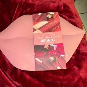 Beauty Creations Seal the Deal Lip Set - Pink Case